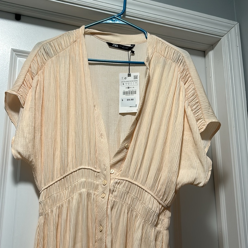 Zara - Picture 2 of 8